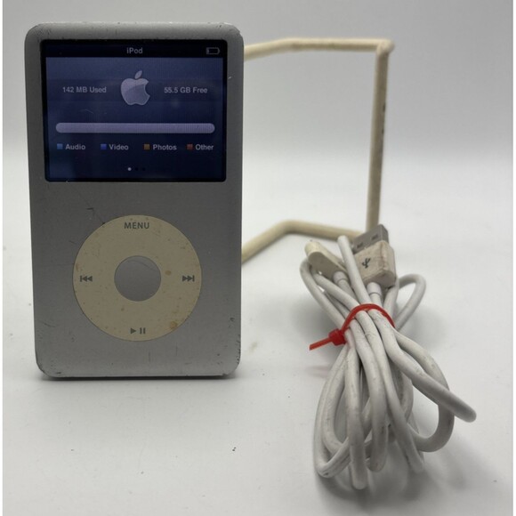 Apple A1136 MB029LL 60GB iPod 5th Gen w/ Video Storage Media Player-Silver - Picture 2 of 10